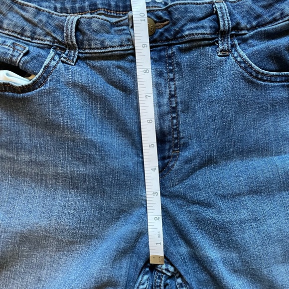 Lee Mid Rise Bermuda Denim Shorts - Picture 8 of 9